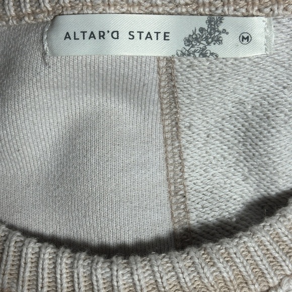 Altar’d State solid cut-out Pullover Sweatshirt Size Medium - Picture 7 of 8